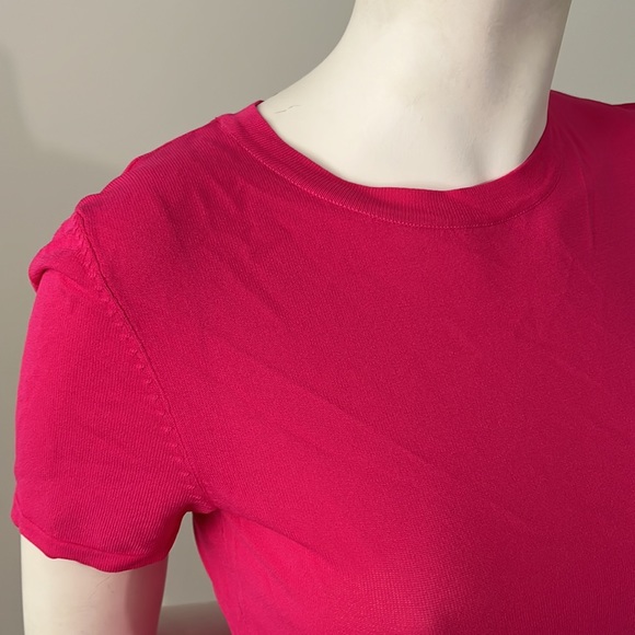 Light weight tee - Picture 2 of 2